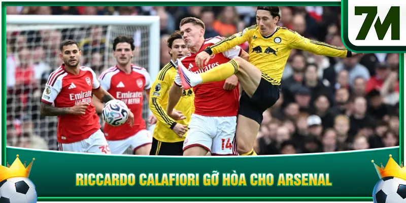 Riccardo Calafiori gỡ hòa cho Arsenal